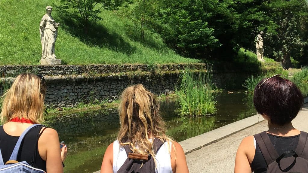 geocaching graz teamevent betriebsausflug drei frauen gepsgeraet