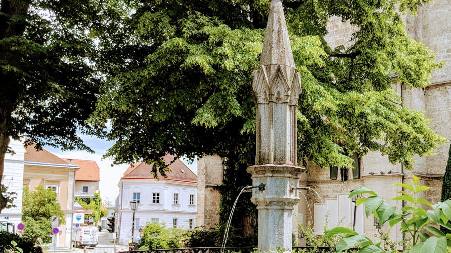 steyr historisch gotik geocaching betriebsausflug schnitzeljagd brunnen route aktiv action