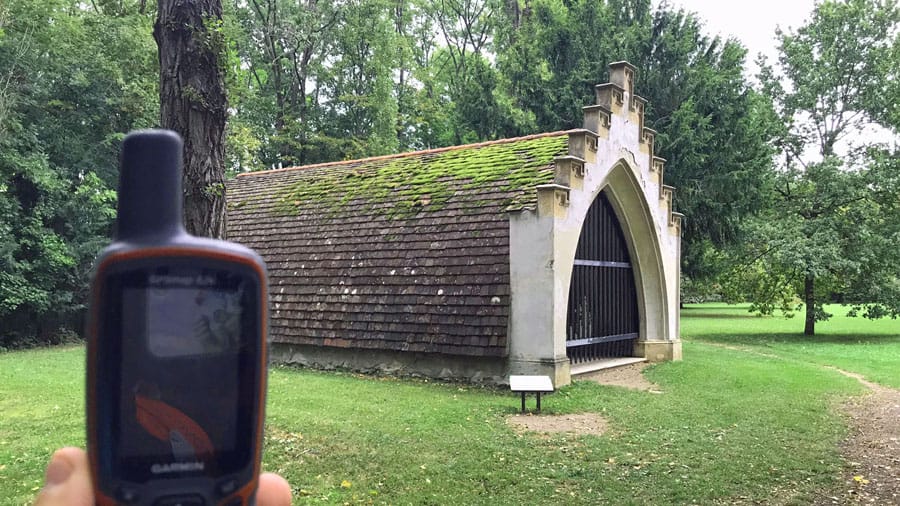 laxenburg rittergruft schlosspark geocaching betriebsausflug teamevent