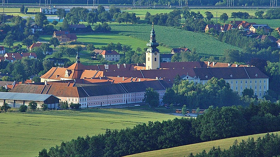 niederoesterreich mostviertel seitenstetten stift geocaching pixabay