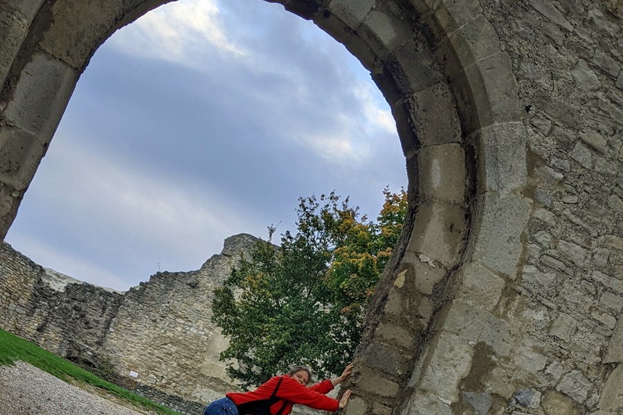 hainburg burgtor massiv spaziergang wandern ausflug freizeit geocaching raetselralley gps